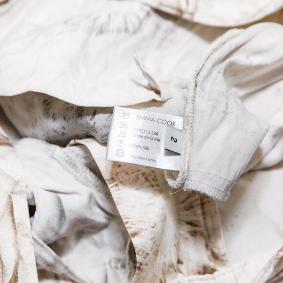 Emma Cook Silk Rose Monochrome Ivory Light Grey Beige Size 2 - Picture 9 of 10